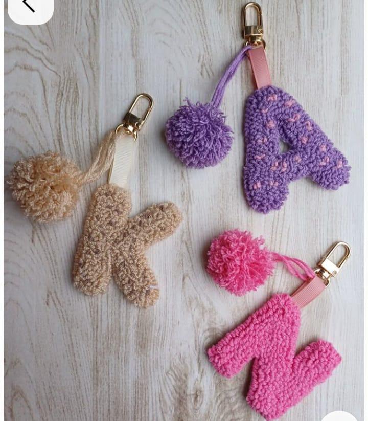 Vue 3 de Tote bag Punch needle